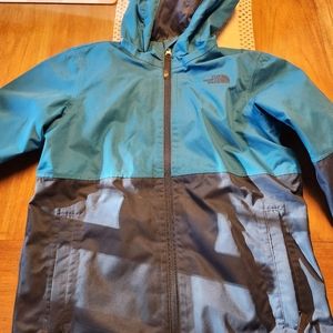 Boys North Face Jacket size 10/12